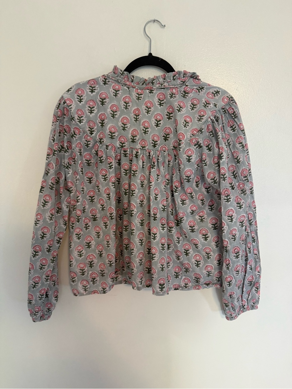 Marea Blouse Georgia Button Down Long Sleeve in Grey Pink Floral - Picture 5 of 6